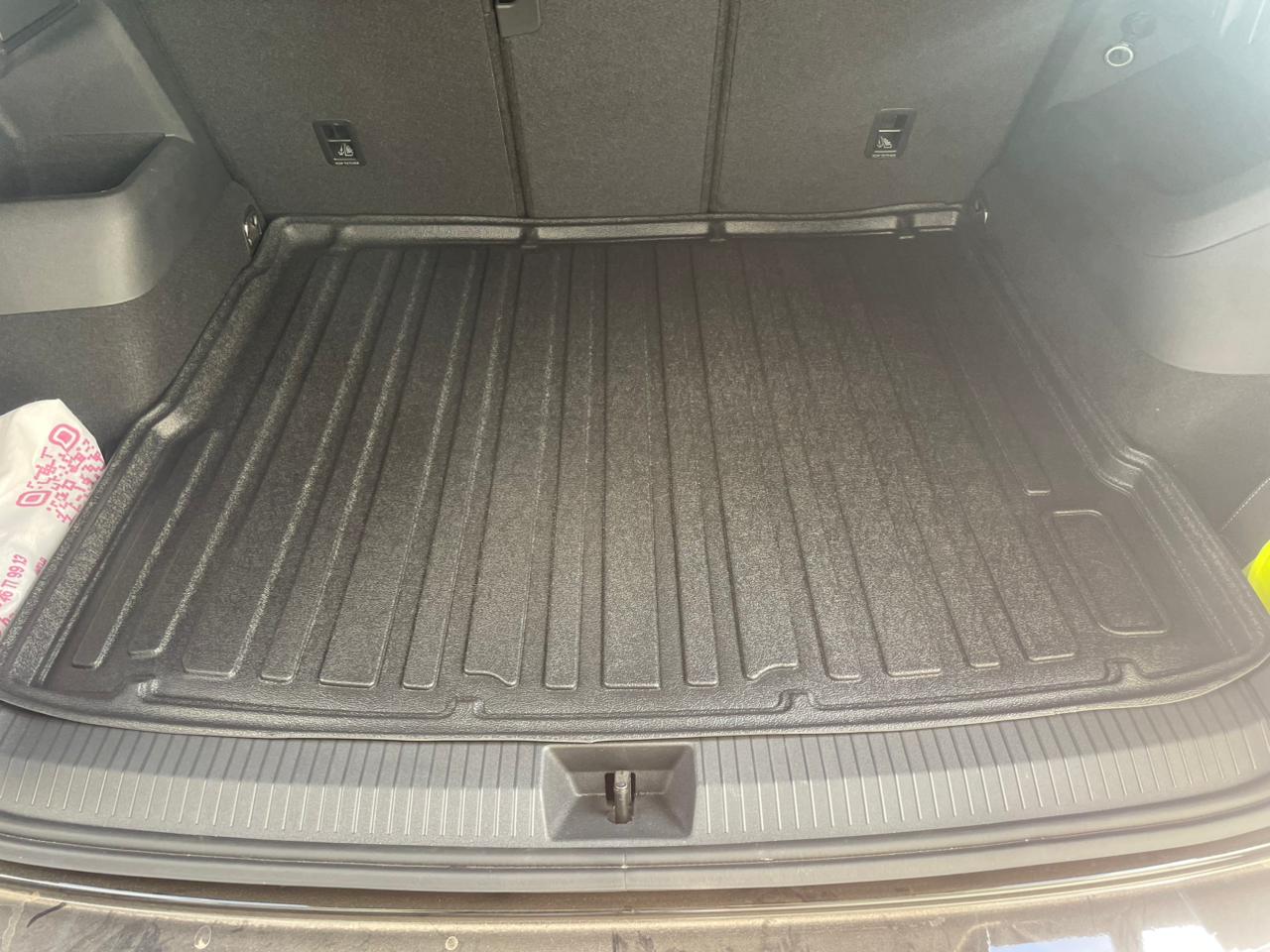 Tapis de coffre 4D Volkswagen Tiguan 2024 >