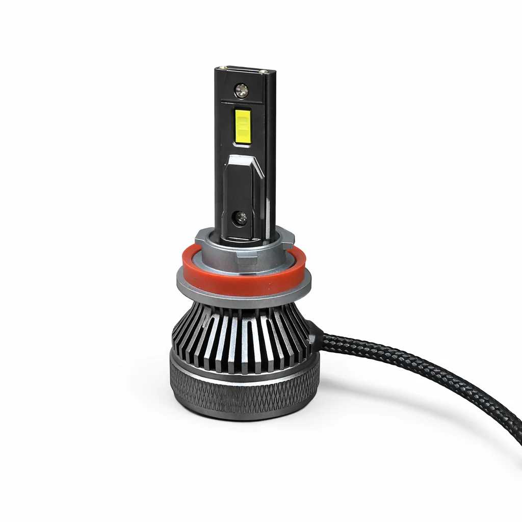 Ampoule LED Steelmate G6 H11 vue rapprochée