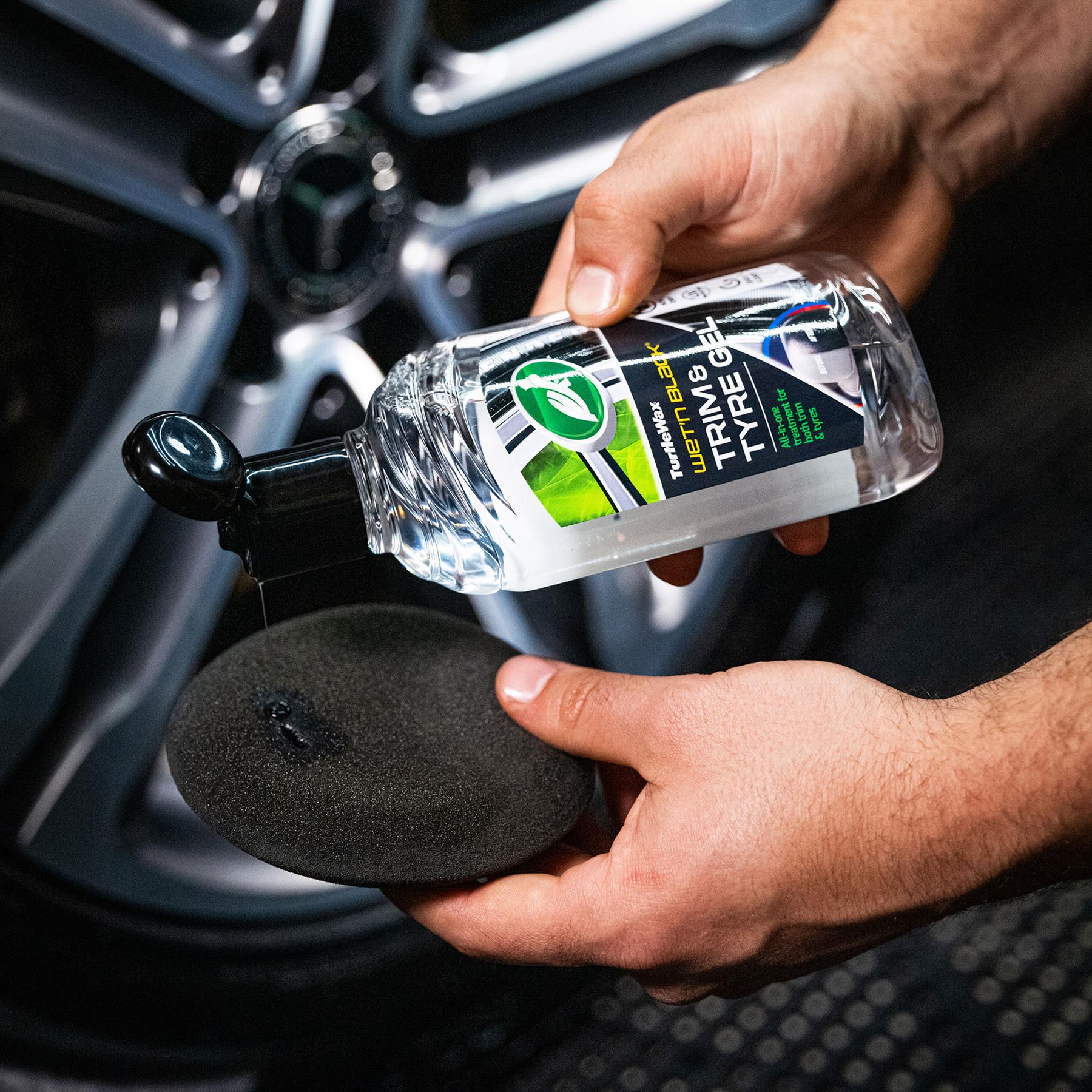 Gel garnitures et pneus Wet’n Black Turtle Wax – brillance et protection 300 ml