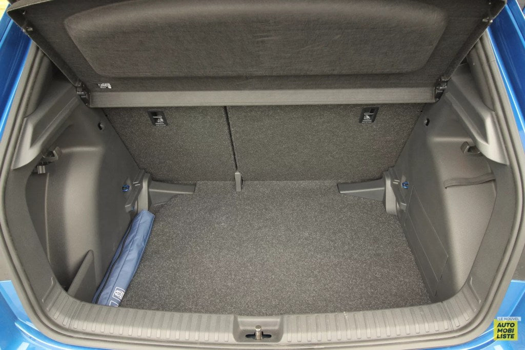 Tapis de coffre 4D Skoda Fabia 2022 >